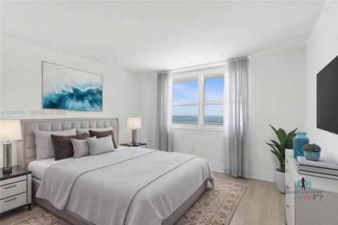 Condo in Miami, Florida, 1 bedroom  № 2261090 - photo 2