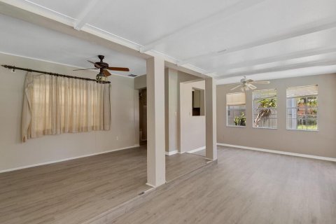 Casa en venta en St. Lucie, Florida, 2 dormitorios, 100.52 m2 № 2077353 - foto 15