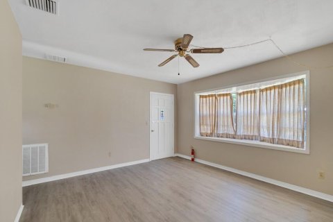 Casa en venta en St. Lucie, Florida, 2 dormitorios, 100.52 m2 № 2077353 - foto 18