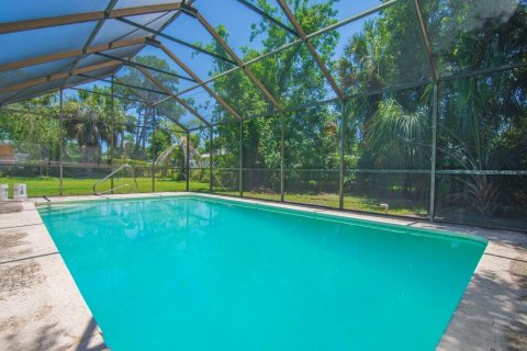 Casa en venta en St. Lucie, Florida, 2 dormitorios, 100.52 m2 № 2077353 - foto 4