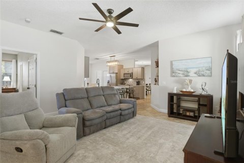 Casa en venta en Orlando, Florida, 5 dormitorios, 221.29 m2 № 2215677 - foto 22