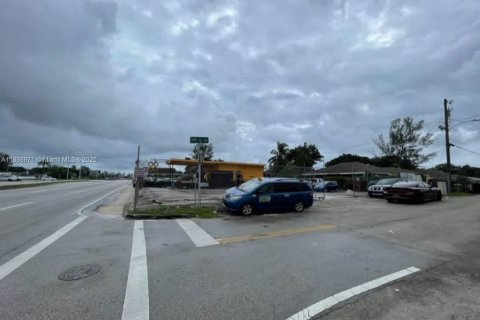 Immobilier commercial à vendre à Miami, Floride № 1938886 - photo 8