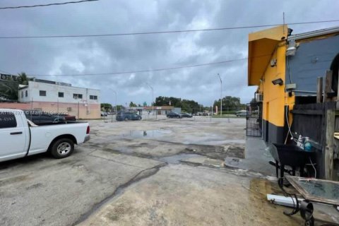 Immobilier commercial à vendre à Miami, Floride № 1938886 - photo 6