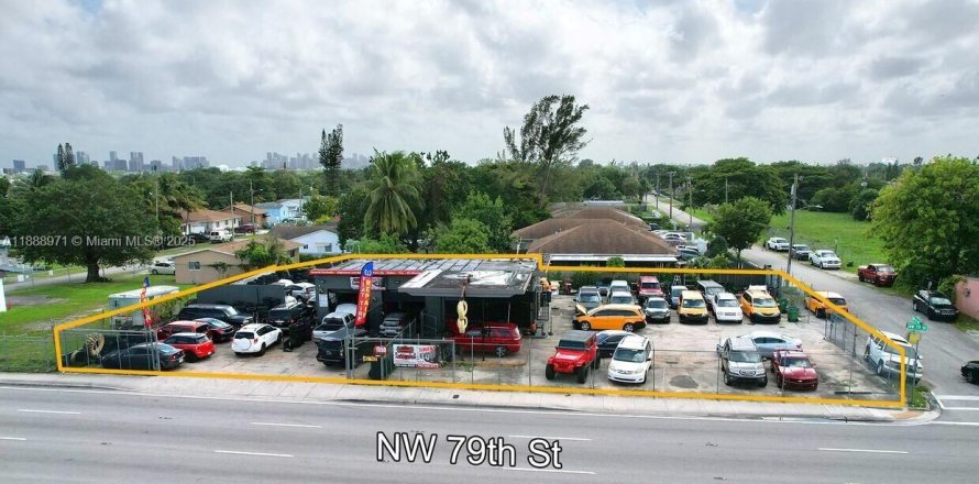 Immobilier commercial à Miami, Floride № 1938886