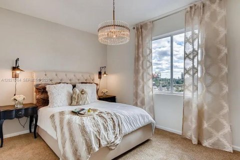 Снять в аренду таунхаус в Майами-Гарденс, Флорида 3 спальни, 133.97м2, № 2256904 - фото 6