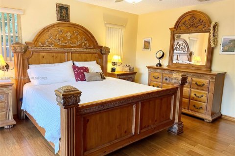 Casa en venta en Miami, Florida, 3 dormitorios, 161 m2 № 1890875 - foto 11