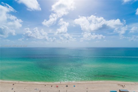 Copropriété à louer à Miami Beach, Floride: 2 chambres, 119.84 m2 № 2051467 - photo 15