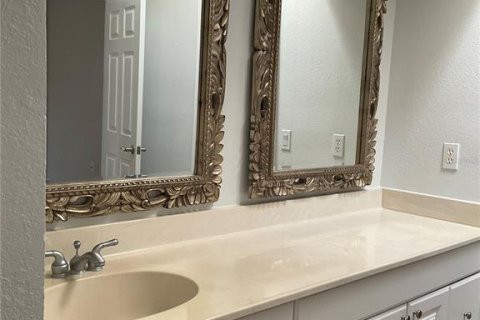 Copropriété à vendre à Sarasota, Floride: 2 chambres, 160.81 m2 № 1435931 - photo 10