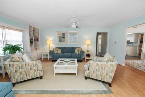 House in Lakeland, Florida 2 bedrooms, 165.64 sq.m. № 1847962 - photo 5