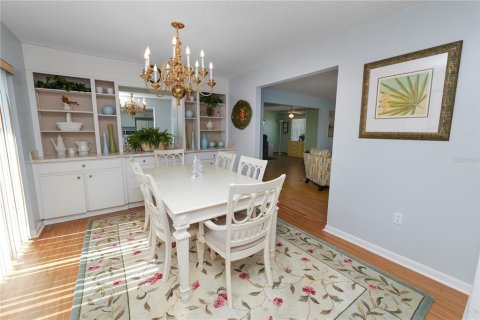 House in Lakeland, Florida 2 bedrooms, 165.64 sq.m. № 1847962 - photo 12