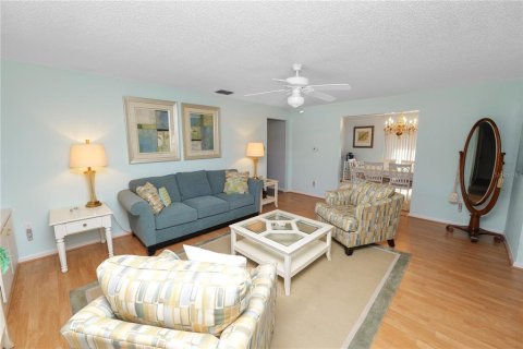 House in Lakeland, Florida 2 bedrooms, 165.64 sq.m. № 1847962 - photo 6