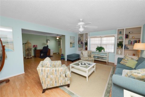 House in Lakeland, Florida 2 bedrooms, 165.64 sq.m. № 1847962 - photo 3