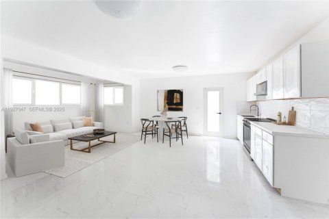 Villa ou maison à louer à Miami, Floride: 4 chambres, 185.62 m2 № 1986255 - photo 4