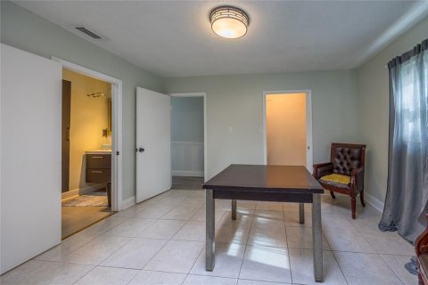 Casa en venta en Tampa, Florida, 3 dormitorios, 228.54 m2 № 1828537 - foto 20