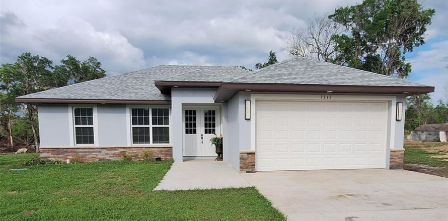 Casa en Webster, Florida 3 dormitorios, 167.22 m2 № 2206360