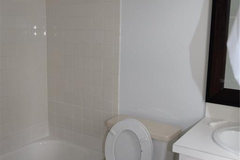 Condominio en venta en Tampa, Florida, 2 dormitorios, 104.05 m2 № 2408406 - foto 13