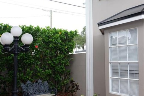 Condominio en venta en Tampa, Florida, 2 dormitorios, 104.05 m2 № 2408406 - foto 2