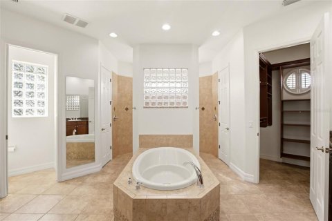 Villa ou maison à vendre à Sarasota, Floride: 4 chambres, 439.71 m2 № 2123931 - photo 25