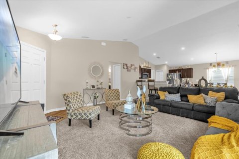 Casa en venta en Eagle Lake, Florida, 3 dormitorios, 137.5 m2 № 1914946 - foto 2