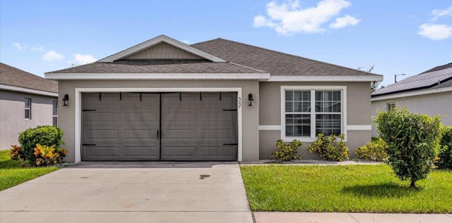 Casa en Eagle Lake, Florida 3 dormitorios, 137.5 m2 № 1914946