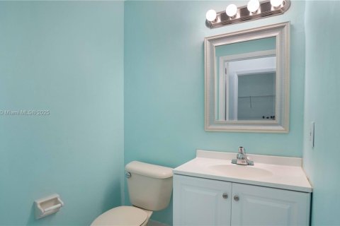 Купить виллу или дом в Пемброк-Пайнс, Флорида 3 спальни, 165.74м2, № 1921478 - фото 16