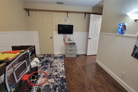 House in Coral Springs, Florida 4 bedrooms, 181.53 sq.m. № 1777815 - photo 25