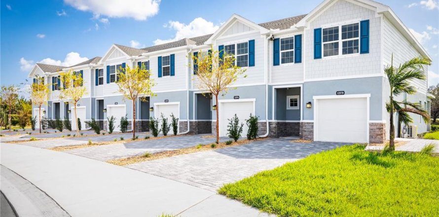Adosado en Lakewood Ranch, Florida 3 dormitorios, 155.52 m2 № 1871169