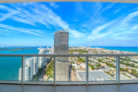 Condominio en venta en Miami Beach, Florida, 2 dormitorios, 142.7 m2 № 2018549 - foto 3