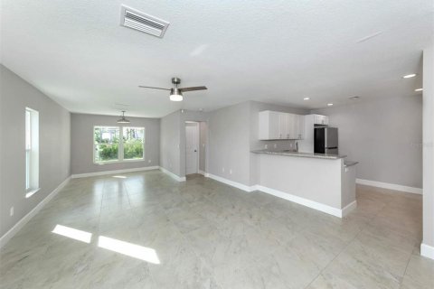Apartment in Rotonda, Florida 3 bedrooms, 122.91 sq.m. № 2106507 - photo 5