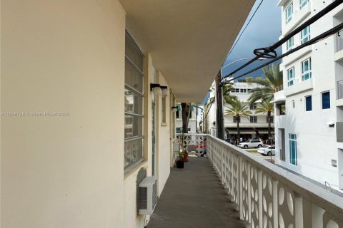 Condominio en venta en Miami Beach, Florida, 1 dormitorio, 41.81 m2 № 1950581 - foto 13