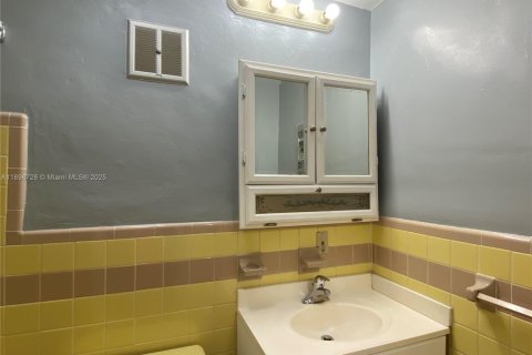 Condominio en venta en Miami Beach, Florida, 1 dormitorio, 41.81 m2 № 1950581 - foto 19