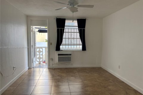 Condominio en venta en Miami Beach, Florida, 1 dormitorio, 41.81 m2 № 1950581 - foto 27