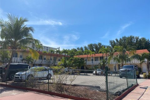 Condominio en venta en Miami Beach, Florida, 1 dormitorio, 41.81 m2 № 1950581 - foto 3