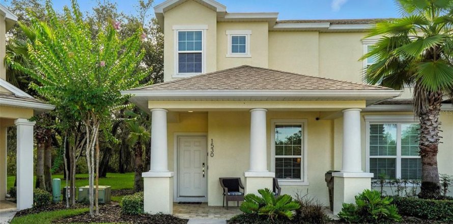 Townhouse in Clermont, Florida 3 bedrooms, 140.47 sq.m. № 1810431