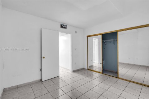 Copropriété à louer à Hialeah, Floride: 2 chambres, 87.51 m2 № 2008653 - photo 14