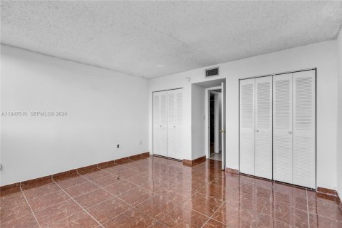 Copropriété à louer à Hialeah, Floride: 2 chambres, 87.51 m2 № 2008653 - photo 17