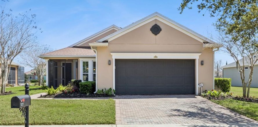 Casa en Groveland, Florida 2 dormitorios, 150.87 m2 № 2144582