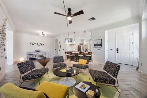 Casa en venta en Groveland, Florida, 2 dormitorios, 150.87 m2 № 2144582 - foto 5