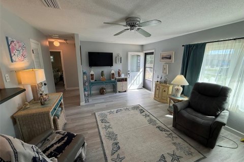 House in Port Orange, Florida 2 bedrooms, 84.54 sq.m. № 2427189 - photo 13