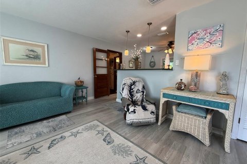 House in Port Orange, Florida 2 bedrooms, 84.54 sq.m. № 2427189 - photo 16