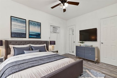 House in Miami, Florida 3 bedrooms, 140.38 sq.m. № 2035600 - photo 18