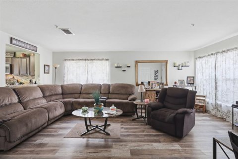 House in Winter Park, Florida 3 bedrooms, 142.42 sq.m. № 2105174 - photo 3
