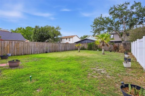 House in Winter Park, Florida 3 bedrooms, 142.42 sq.m. № 2105174 - photo 25