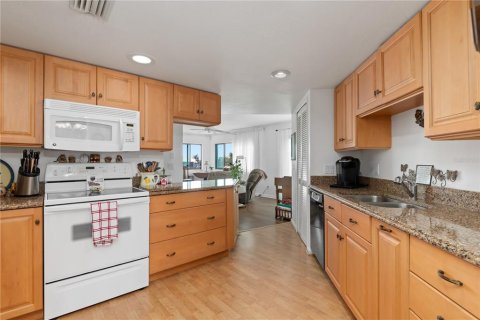 Condominio en venta en Punta Gorda, Florida, 2 dormitorios, 177.72 m2 № 1723882 - foto 17