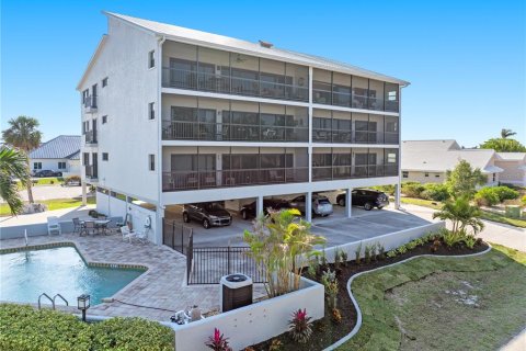 Condominio en venta en Punta Gorda, Florida, 2 dormitorios, 177.72 m2 № 1723882 - foto 1
