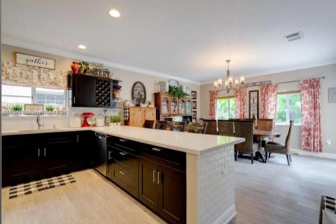 Villa ou maison à vendre à Homestead, Floride: 3 chambres, 241.82 m2 № 1937542 - photo 11