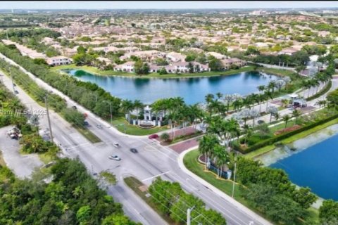 Villa ou maison à vendre à Homestead, Floride: 3 chambres, 241.82 m2 № 1937542 - photo 3