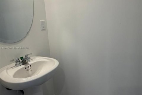 Adosado en alquiler en Florida City, Florida, 3 dormitorios, 146.23 m2 № 2059480 - foto 10