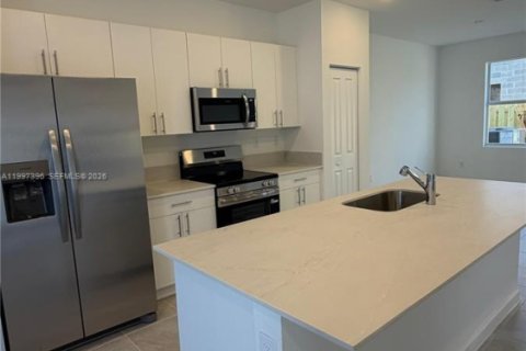 Adosado en alquiler en Florida City, Florida, 3 dormitorios, 146.23 m2 № 2059480 - foto 6