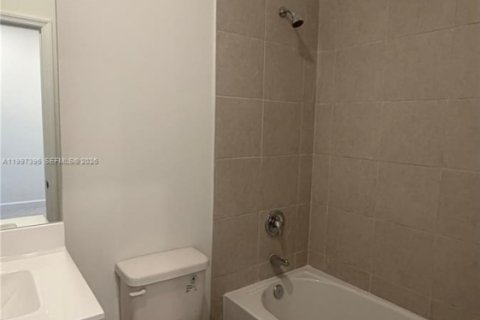 Adosado en alquiler en Florida City, Florida, 3 dormitorios, 146.23 m2 № 2059480 - foto 19